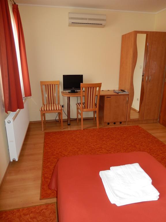 Frittmann Borhaz Bed and Breakfast Soltvadkert Kamer foto